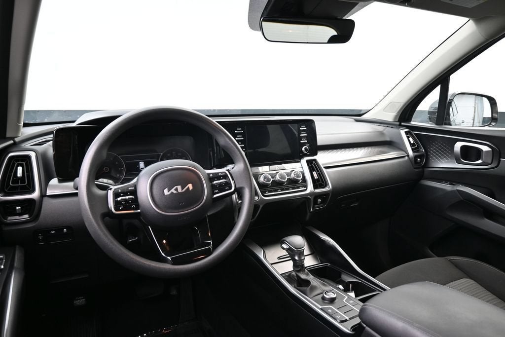 2022 Kia Sorento LX