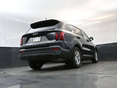 2022 Kia Sorento LX