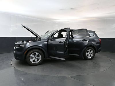 2022 Kia Sorento LX
