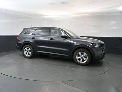 2022 Kia Sorento LX