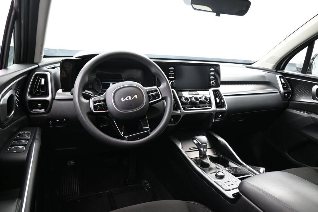 2022 Kia Sorento LX
