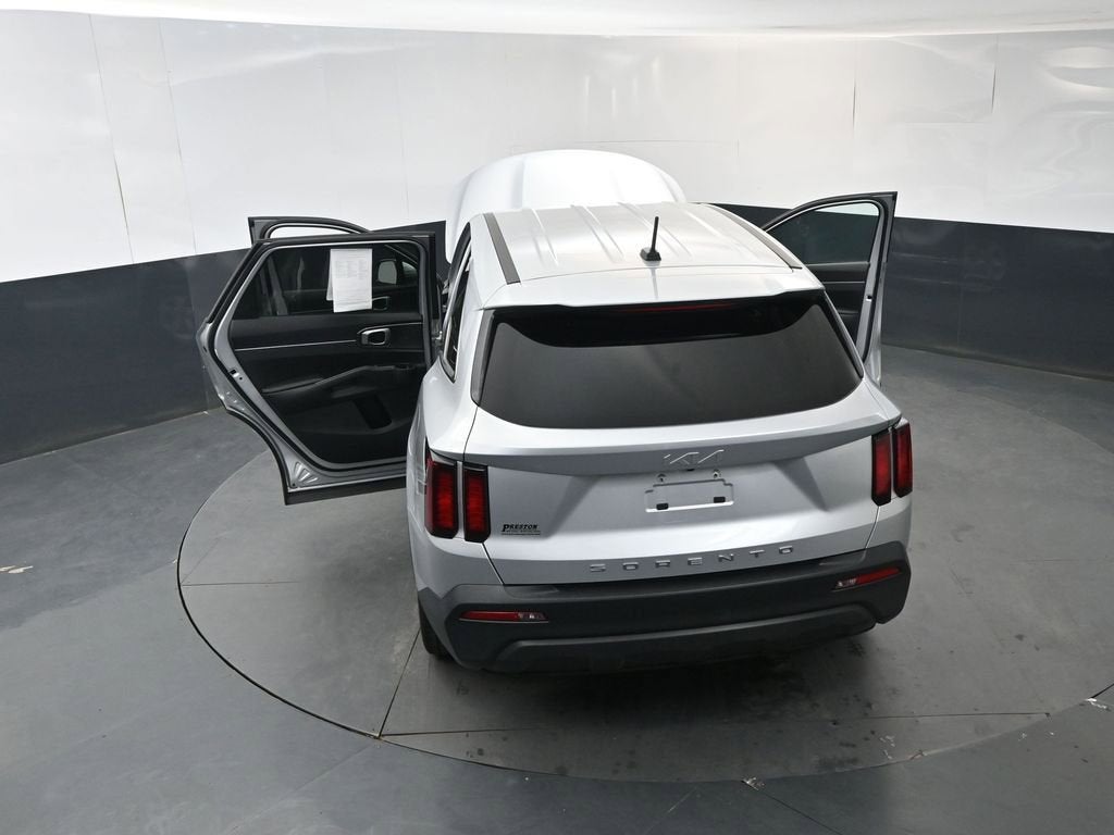 2022 Kia Sorento LX