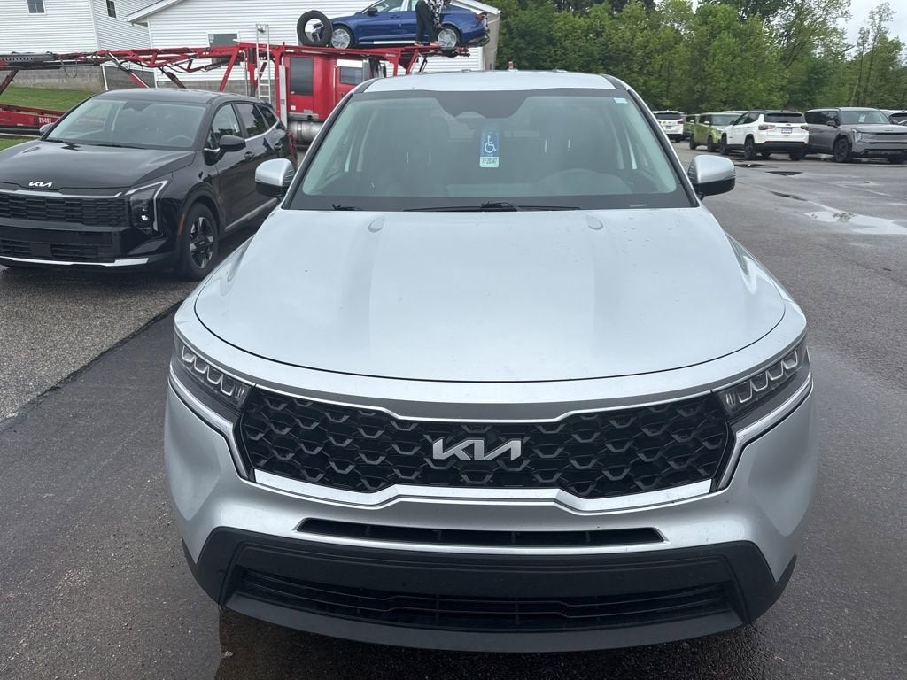 2022 Kia Sorento LX