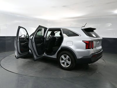 2022 Kia Sorento LX