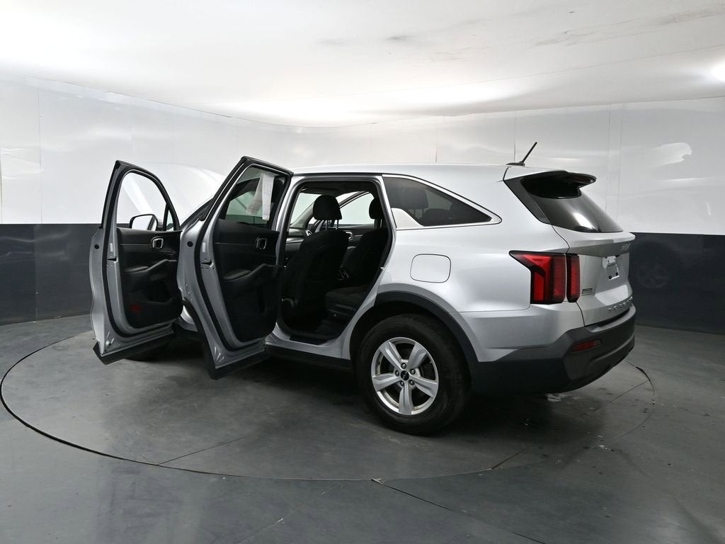 2022 Kia Sorento LX