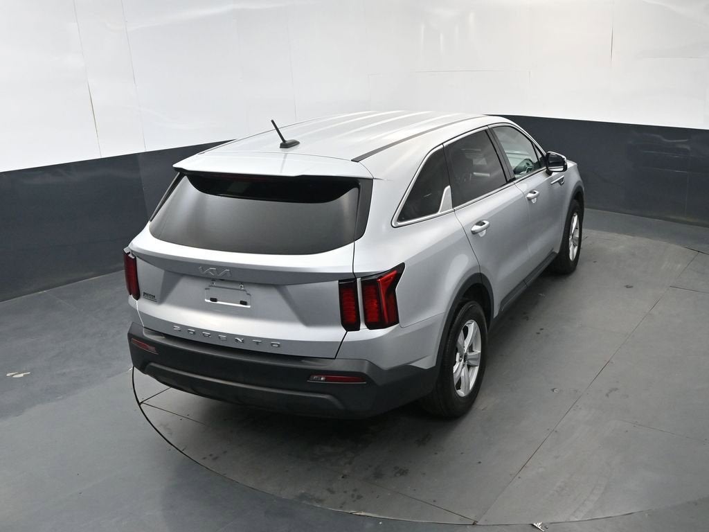 2022 Kia Sorento LX