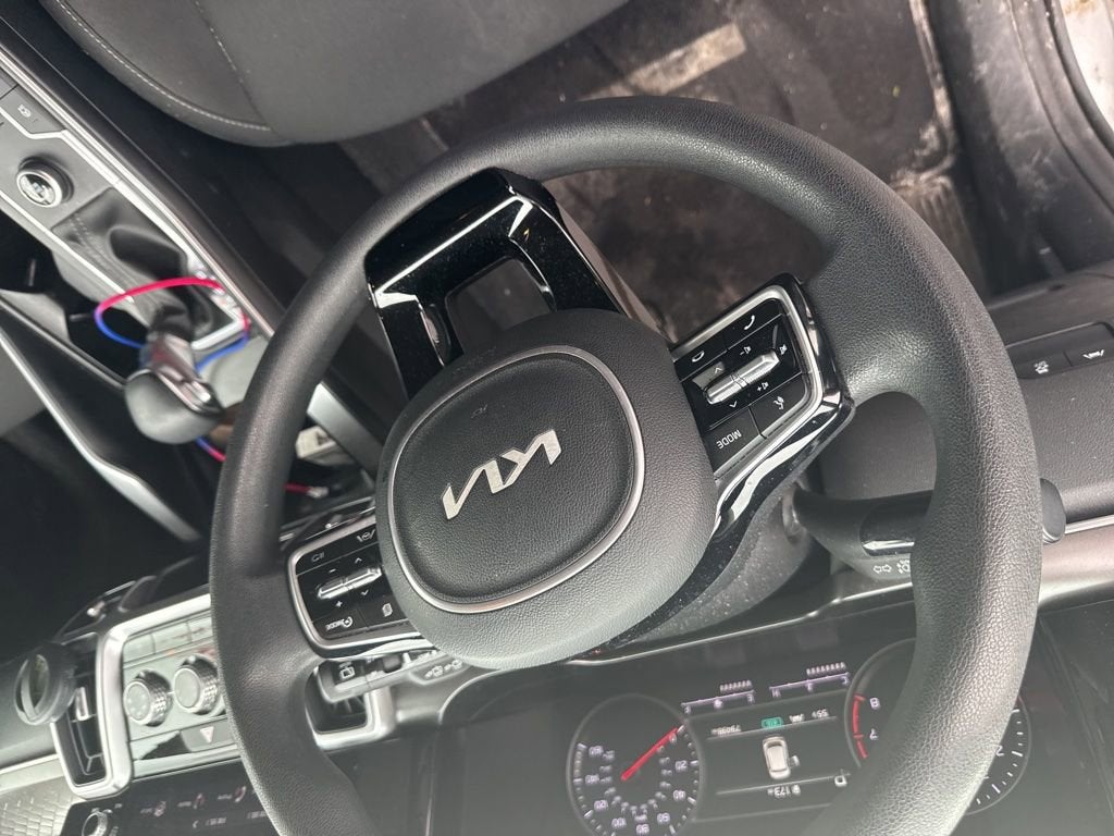 2022 Kia Sorento LX