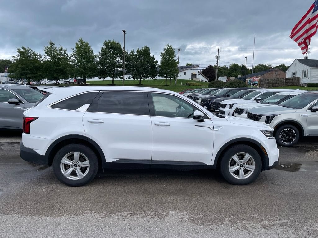 2023 Kia Sorento LX