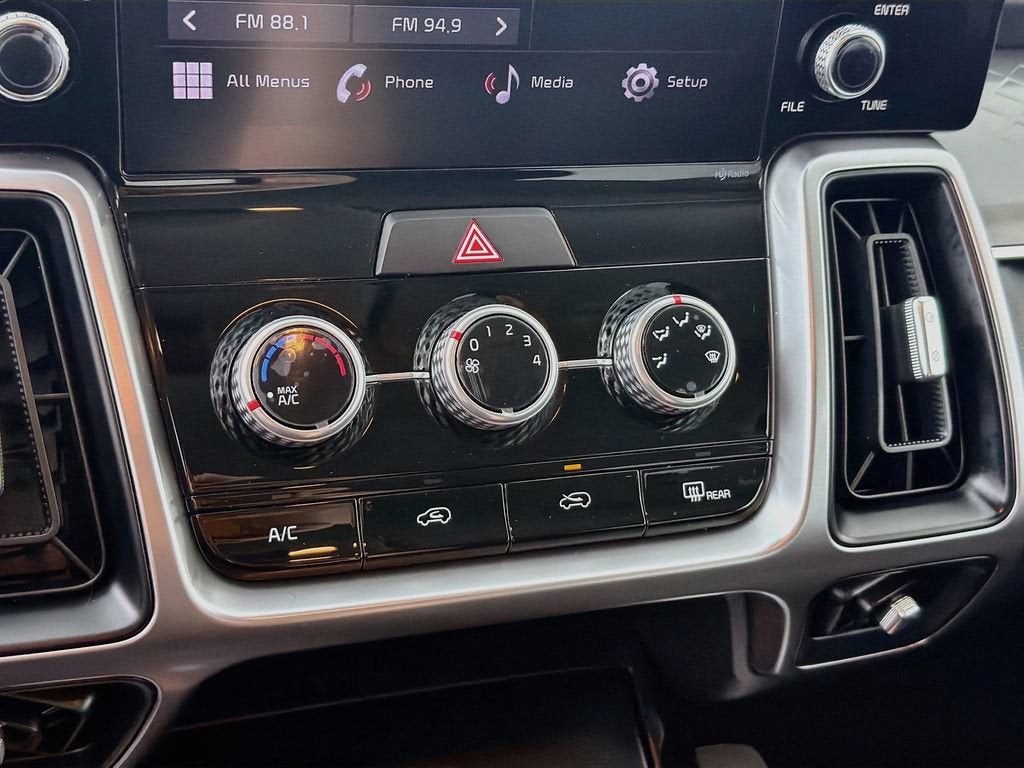 2023 Kia Sorento LX