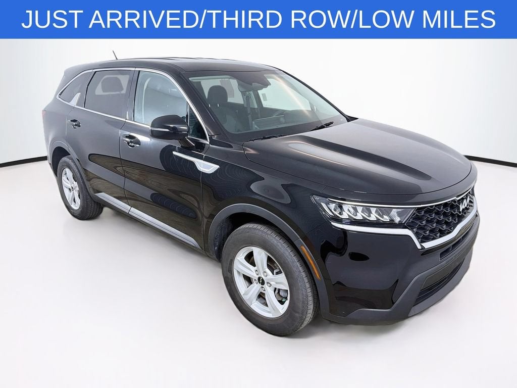 2023 Kia Sorento LX