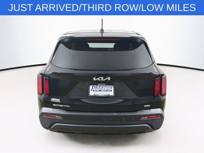 2023 Kia Sorento LX