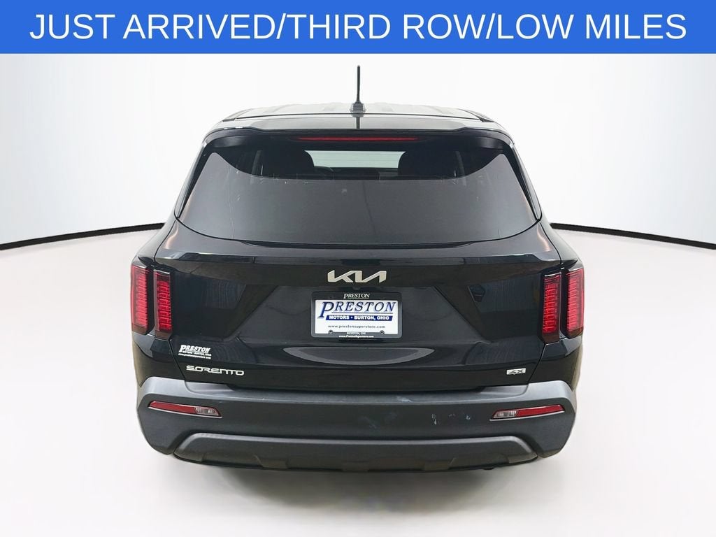 2023 Kia Sorento LX