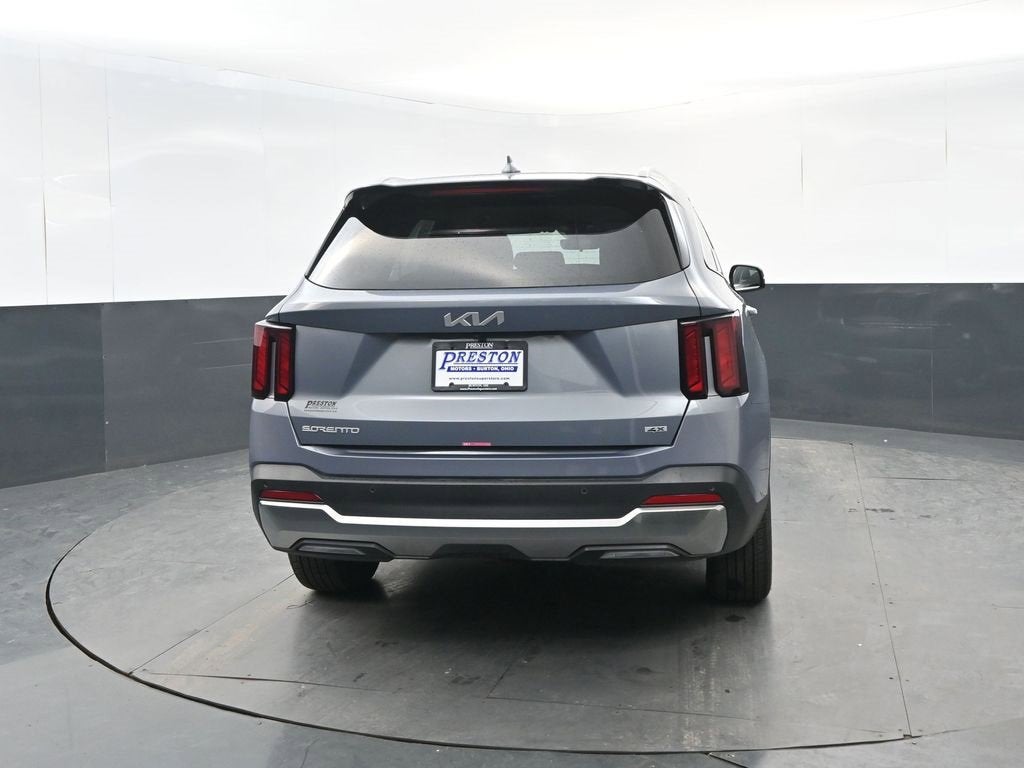 2025 Kia Sorento S