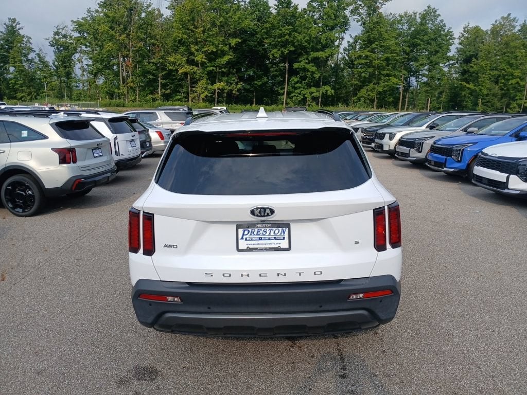 2021 Kia Sorento S
