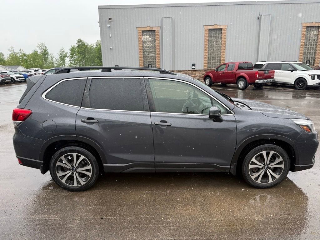 2021 Subaru Forester Limited's photo