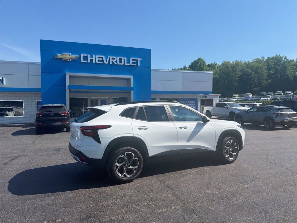 2024 Chevrolet Trax LT