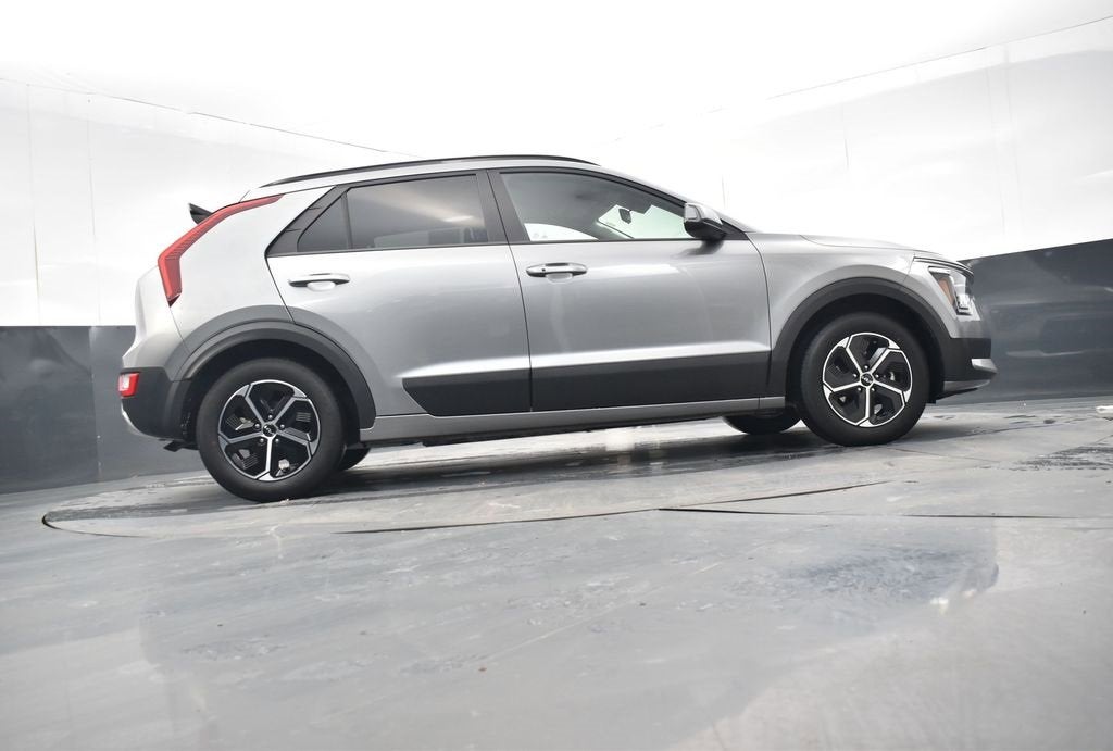2023 Kia Niro EX