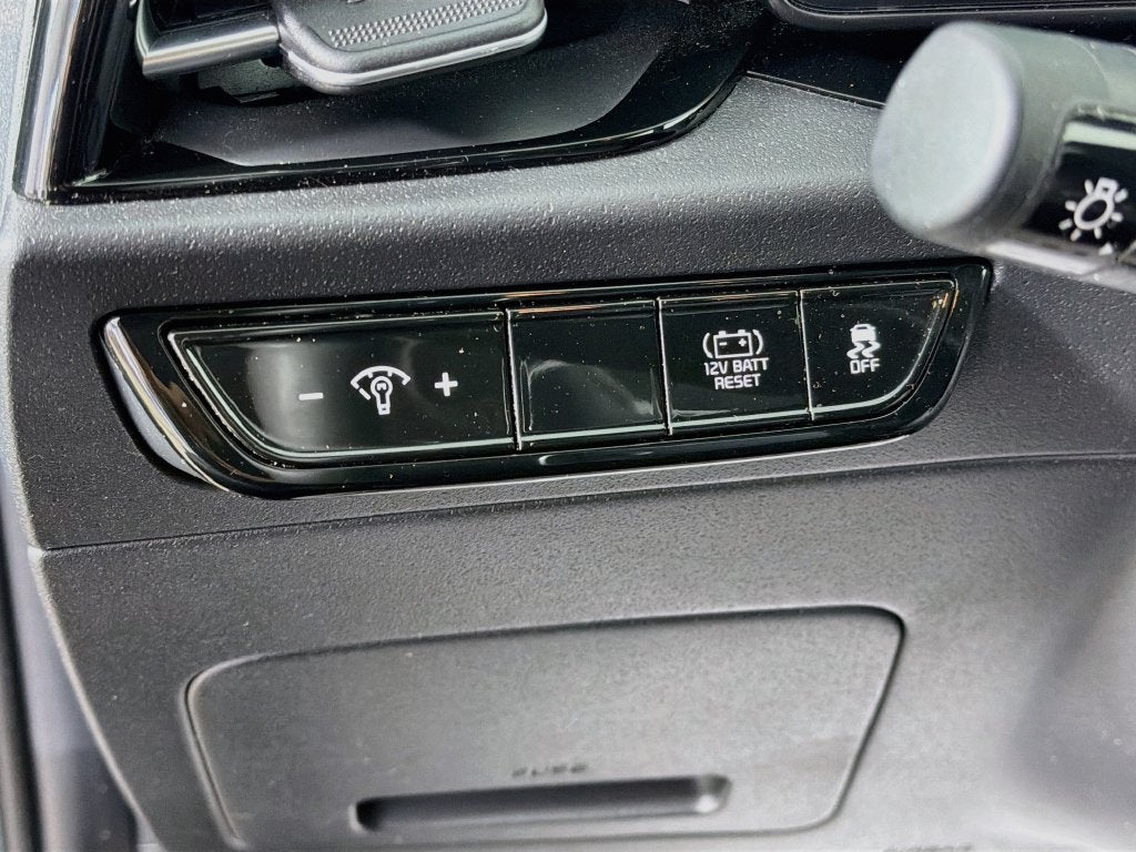 2023 Kia Niro EX