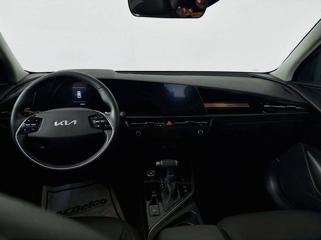 2023 Kia Niro EX