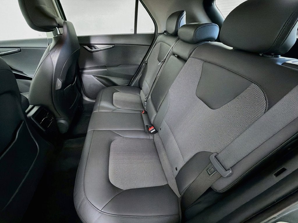 2023 Kia Niro EX