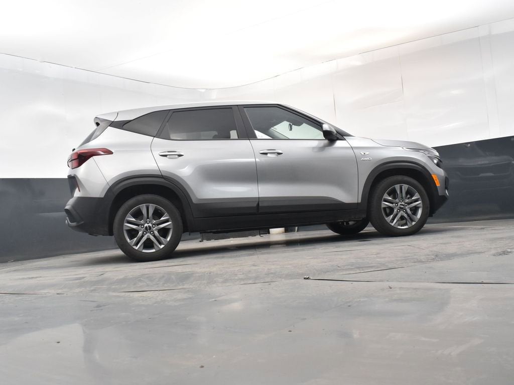 2023 Kia Seltos LX
