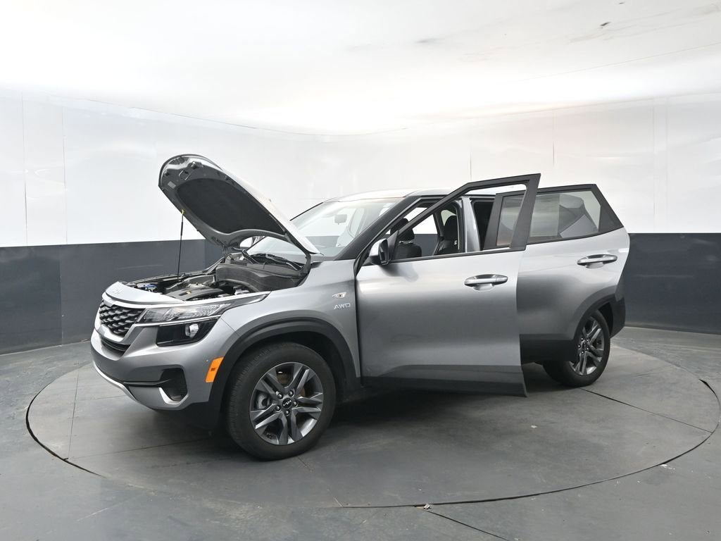 2023 Kia Seltos LX