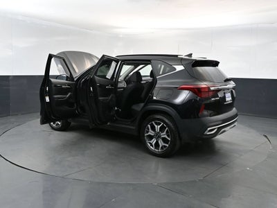 2023 Kia Seltos EX