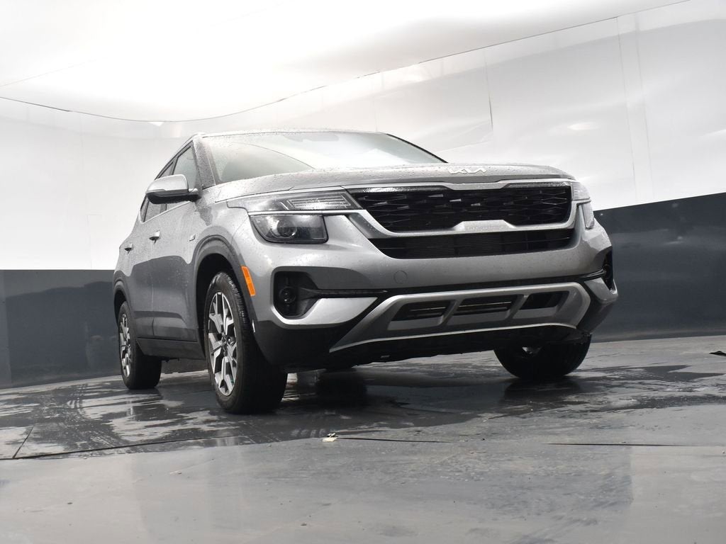 2023 Kia Seltos EX
