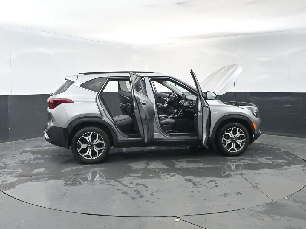 2023 Kia Seltos EX