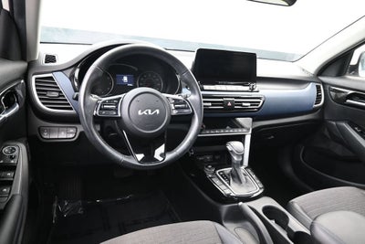 2023 Kia Seltos S