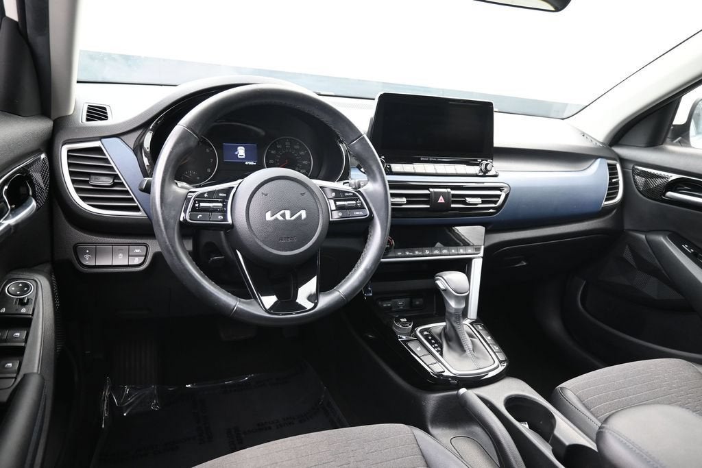 2023 Kia Seltos S
