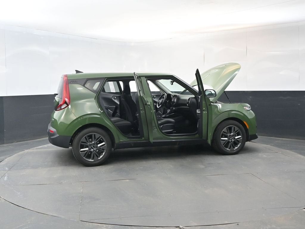 2022 Kia Soul EX