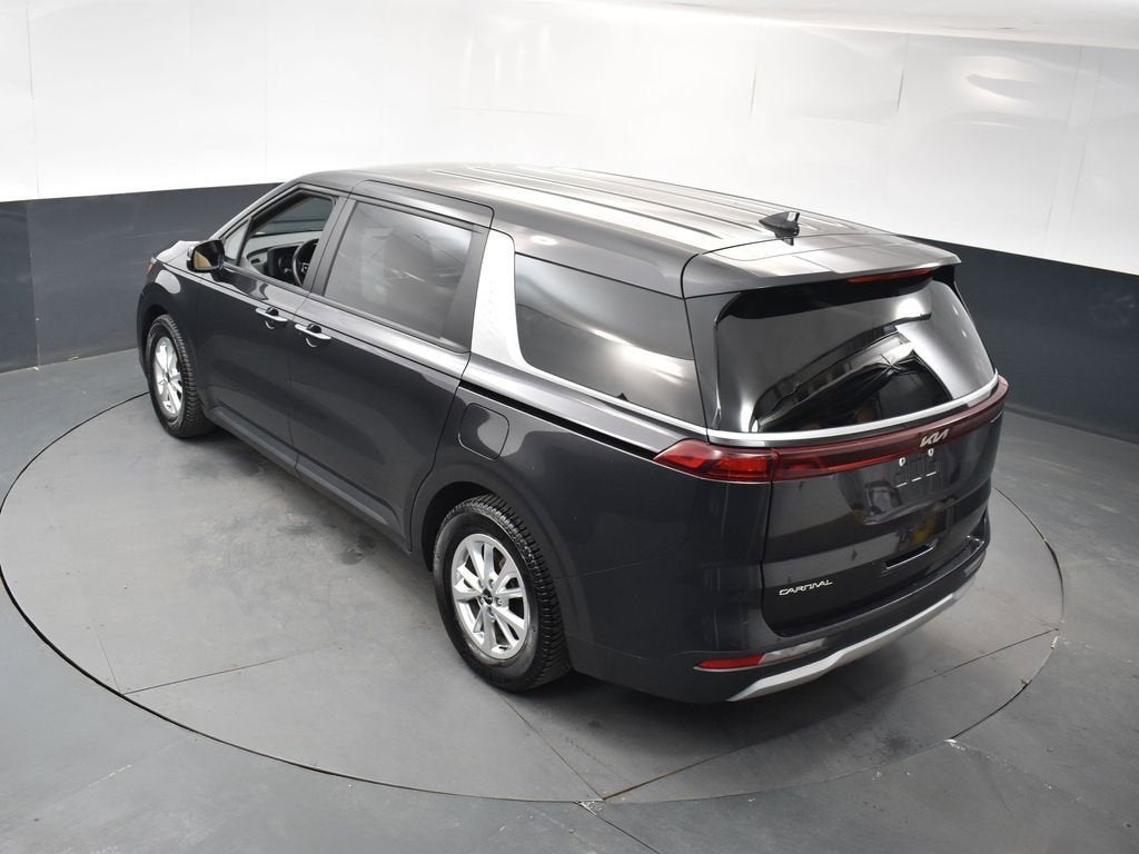 2023 Kia Carnival LX