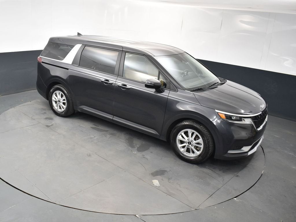 2023 Kia Carnival LX