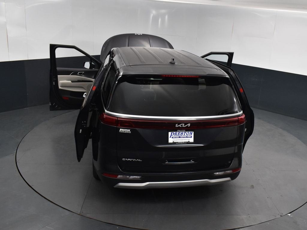 2024 Kia Carnival LX