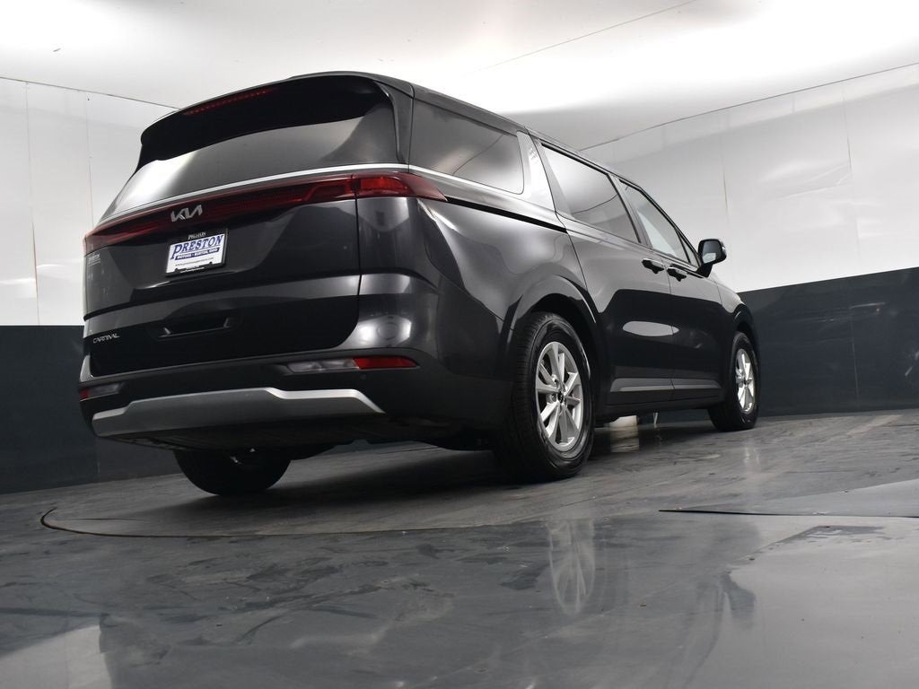 2024 Kia Carnival LX