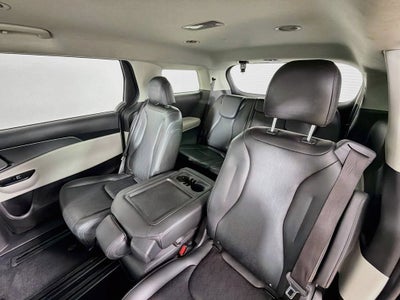 2023 Kia Carnival MPV LX Seat Package