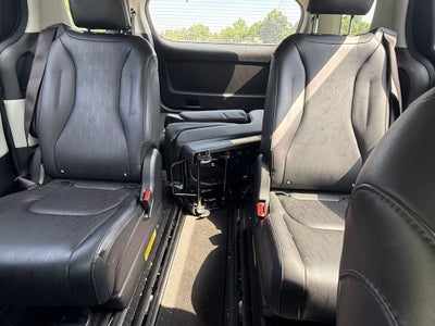2023 Kia Carnival MPV LX Seat Package