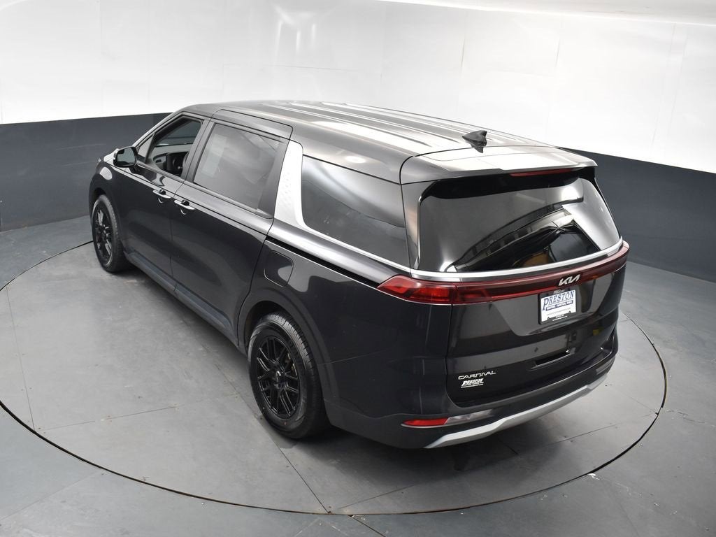 2024 Kia Carnival LX
