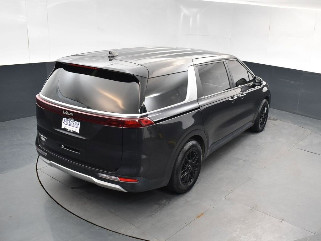 2024 Kia Carnival LX