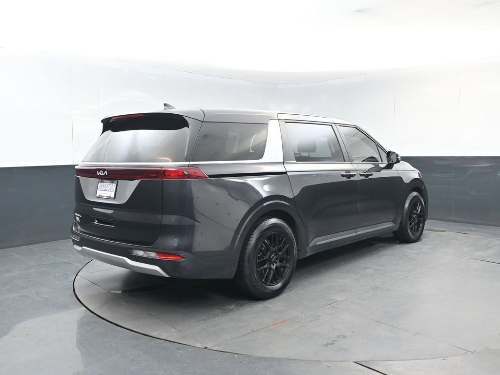 2024 Kia Carnival LX