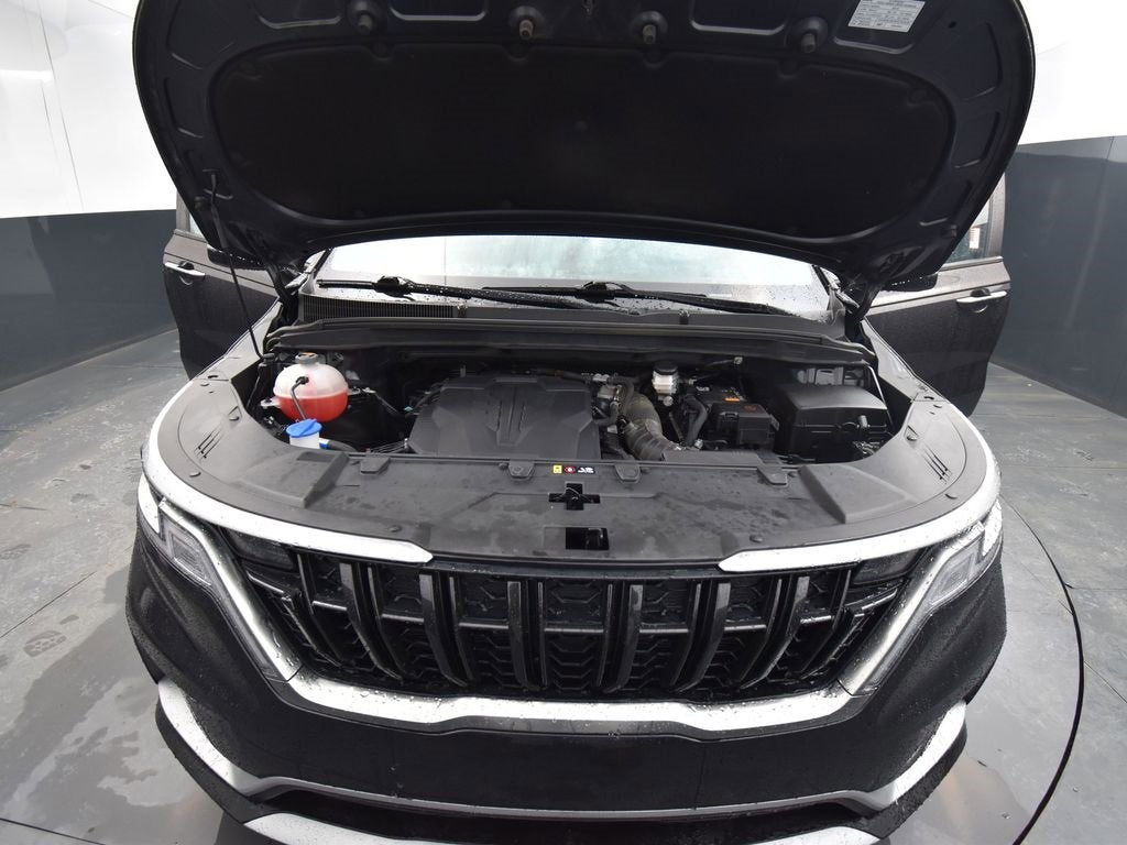 2024 Kia Carnival LX