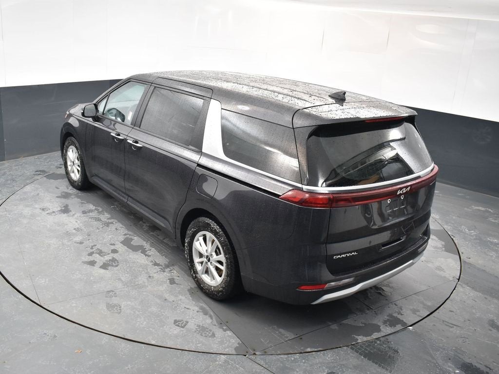 2024 Kia Carnival LX