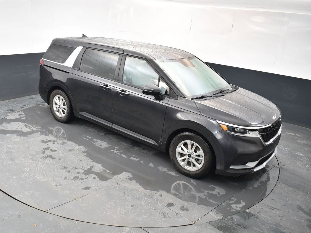2024 Kia Carnival LX