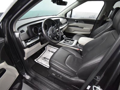 2024 Kia Carnival LX