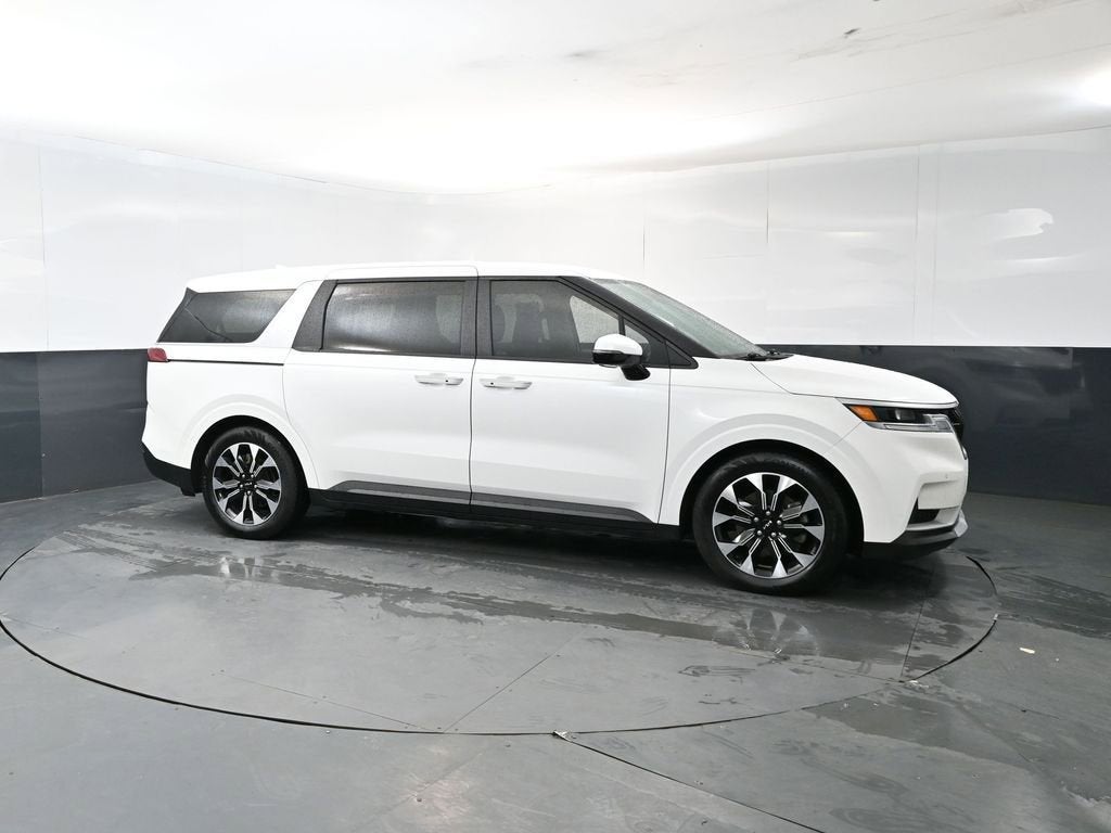 2022 Kia Carnival EX