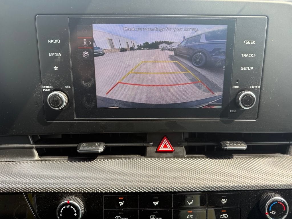 2024 Kia Sportage LX