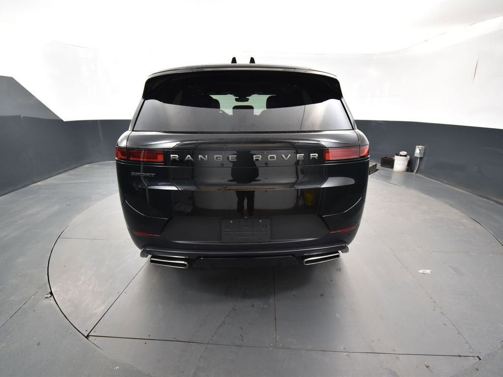 2025 Land Rover Range Rover Sport SE